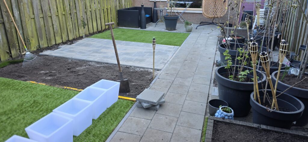 Achtertuin oplevering